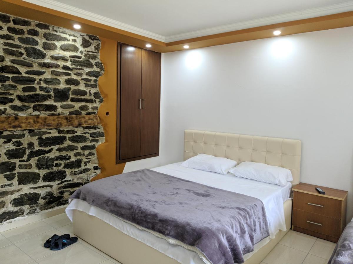 Guesthouse Alvi Përmet Exteriér fotografie